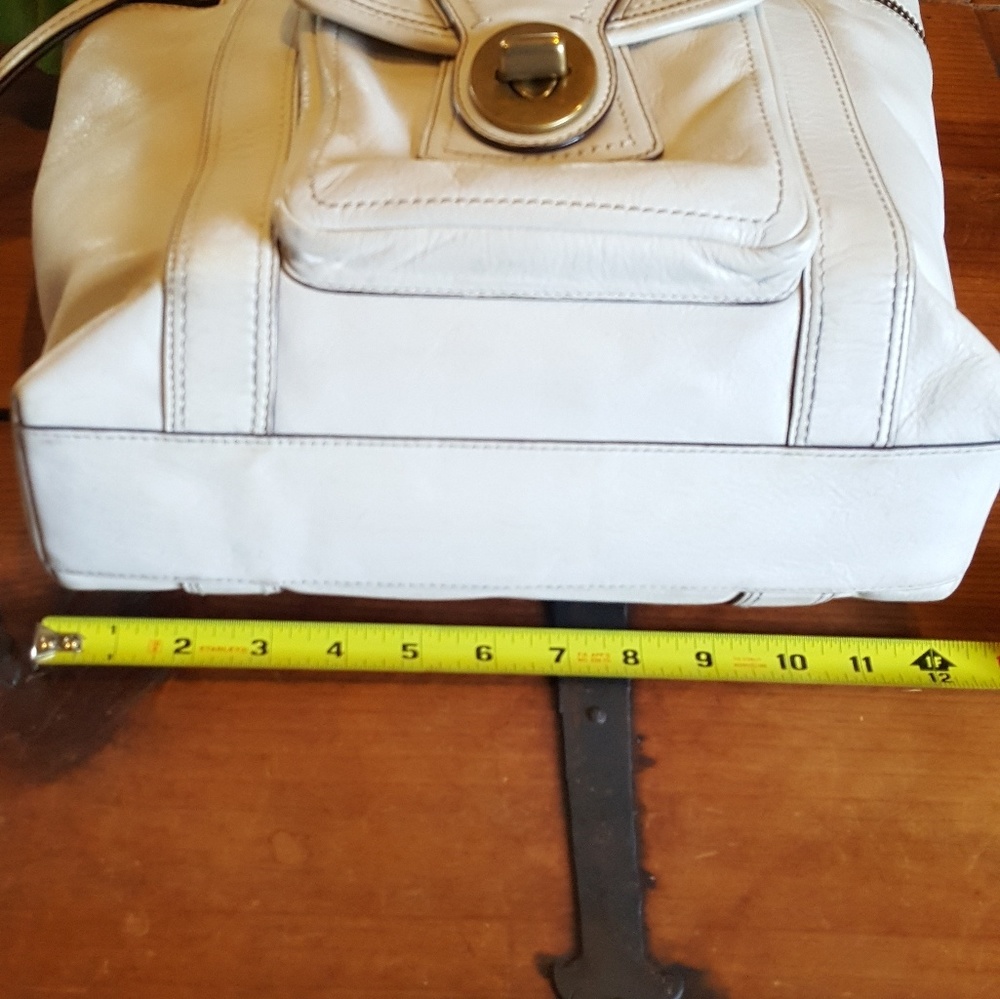 Handbag - Picture 5 of 6
